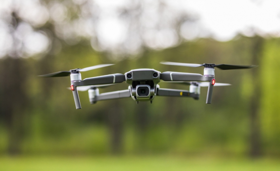 Akcja poszukiwawcza w Żelaźnie: 50-latek odnaleziony dzięki dronowi z kamerą termowizyjną